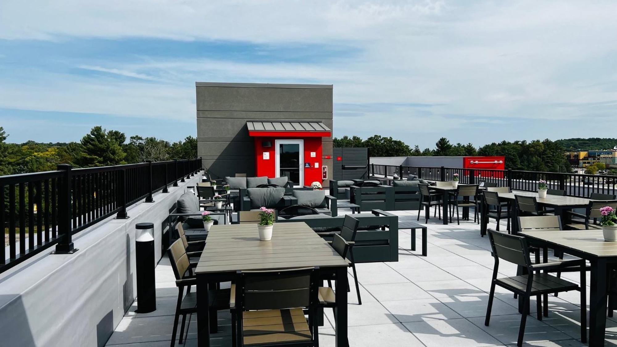 Avid Hotel Wisconsin Dells Lake Delton By Ihg エクステリア 写真